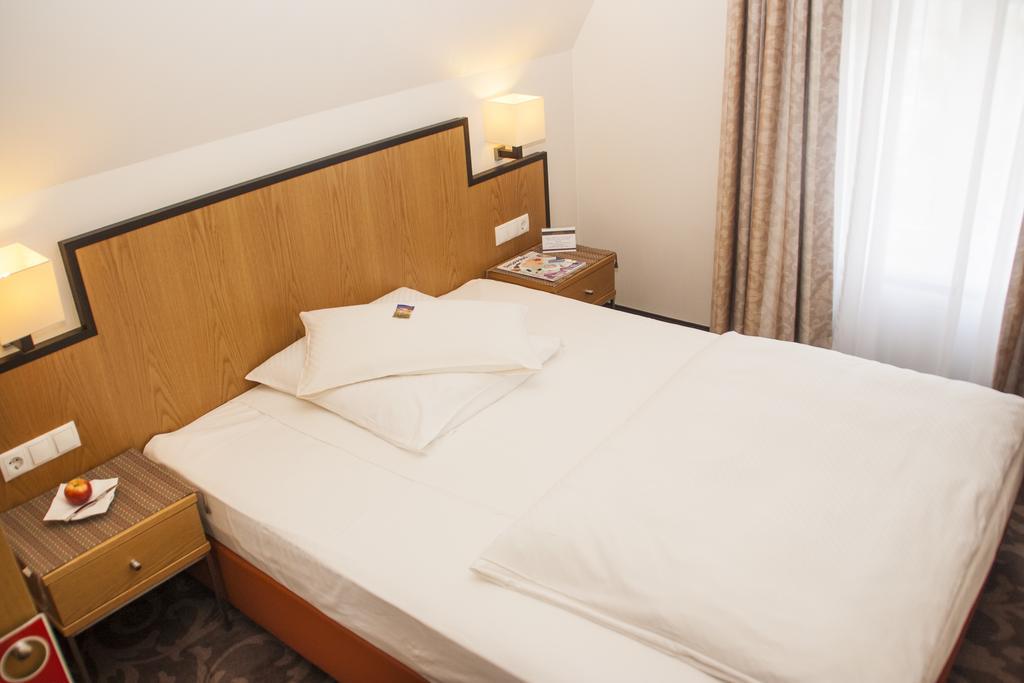 Hotel Haus Berlin Bonn Rum bild