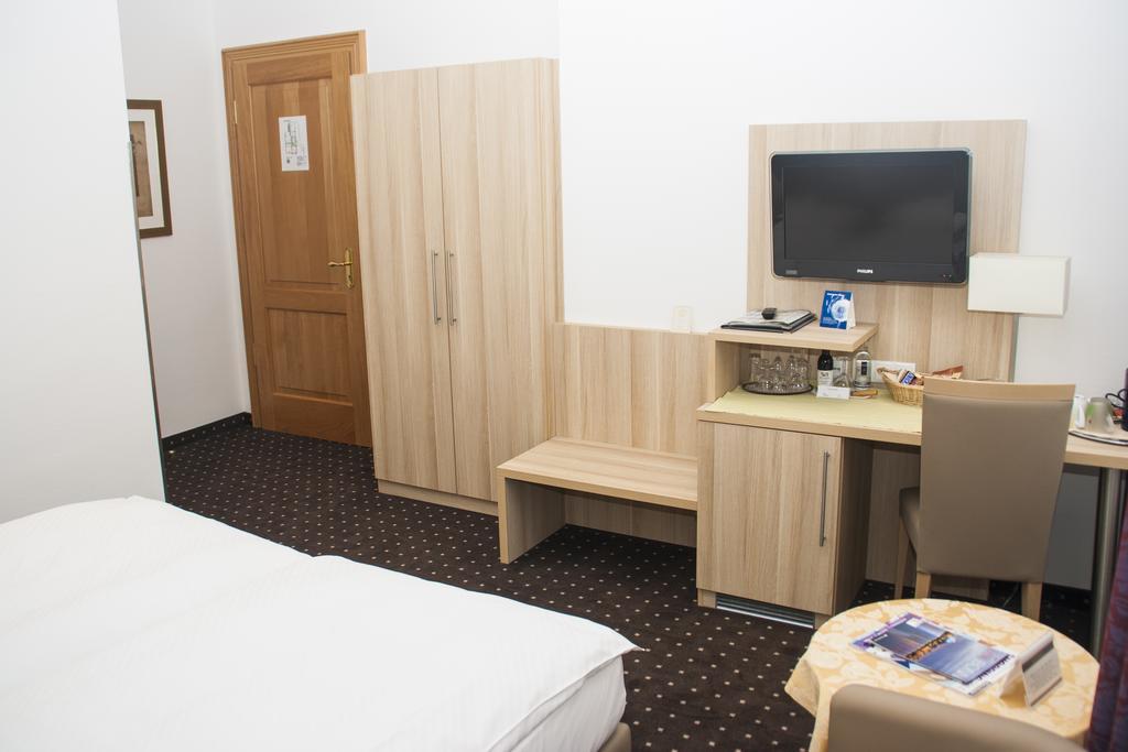 Hotel Haus Berlin Bonn Rum bild
